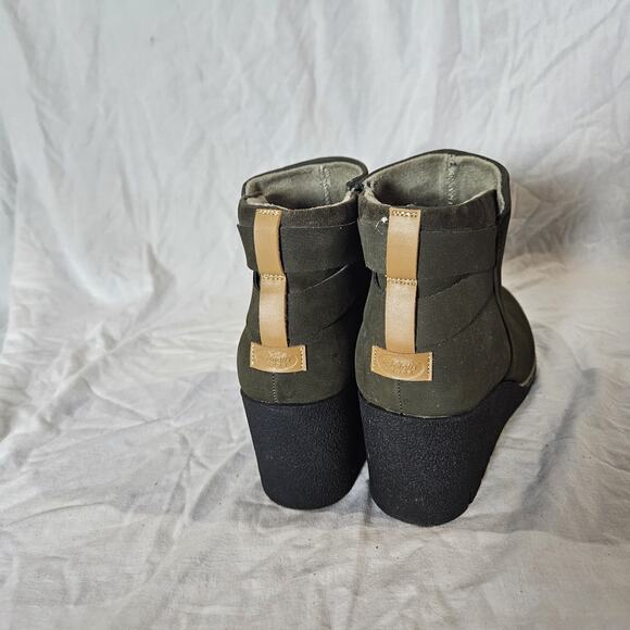 Dr. Scholl's Shoes Women's Libi Ankle Boot, Olive, Size 10M - Picture 3 of 6